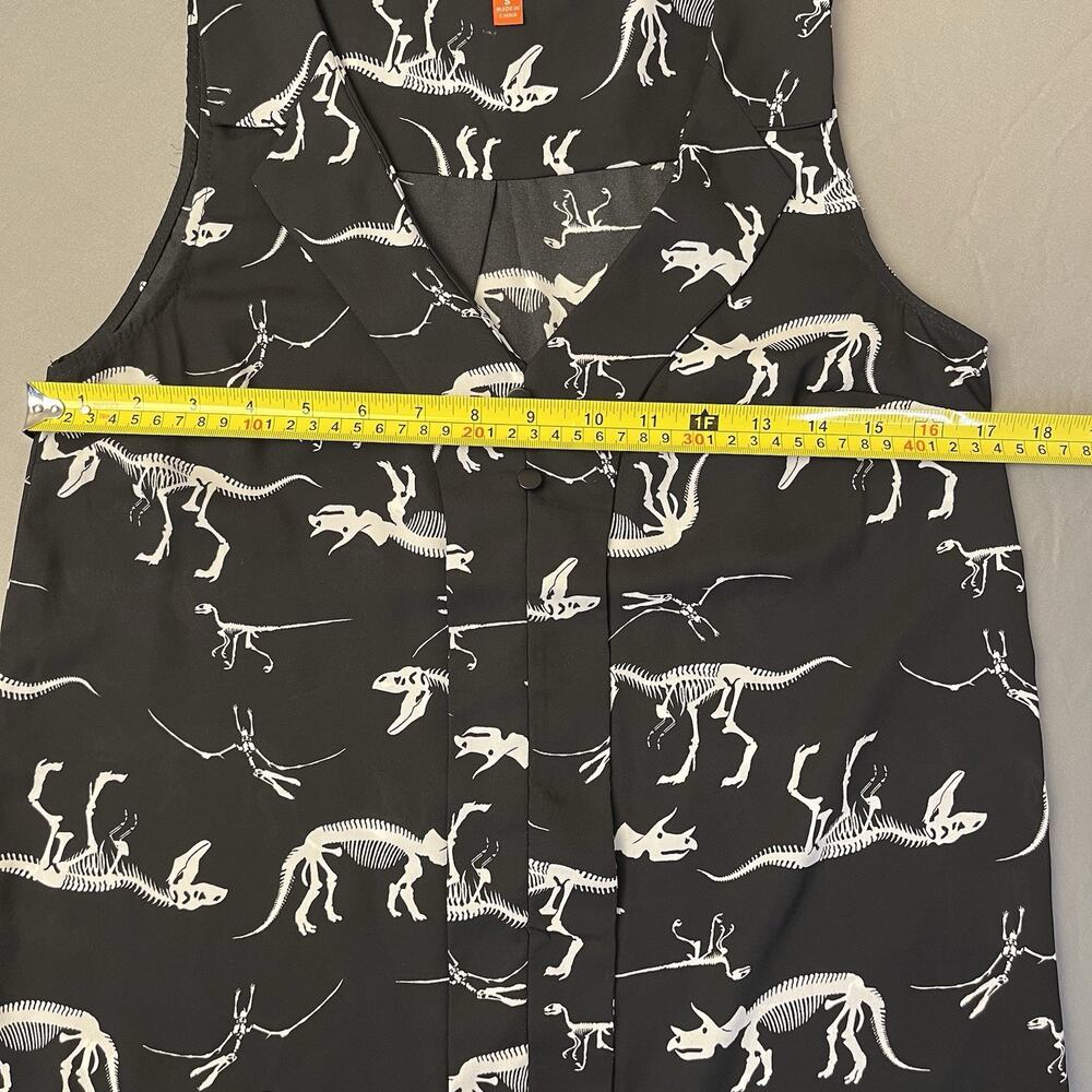 Modcloth Small Dinosaur Skeleton Sleeveless Top Accent Buttons Collared - Picture 9 of 13